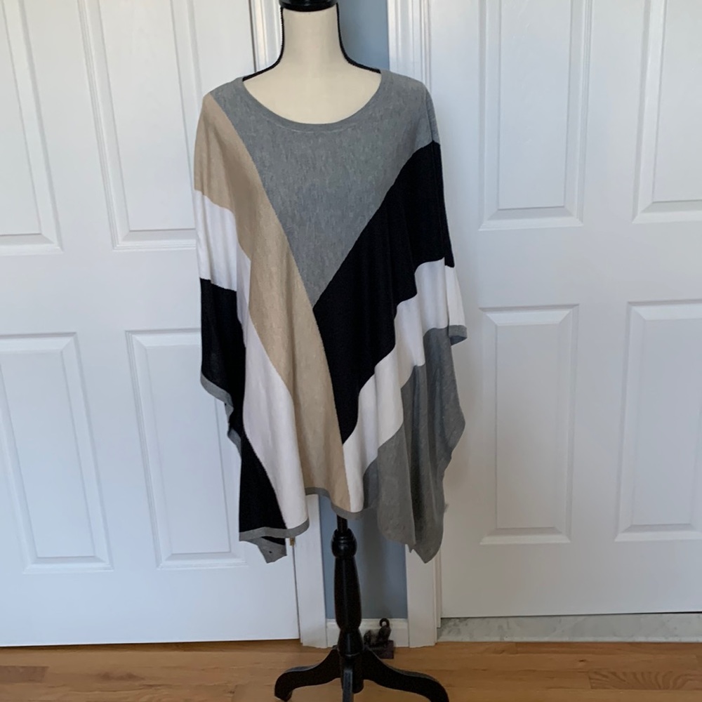 🌸CALVIN KLEIN COLORBLOCK PONCHO🌸
